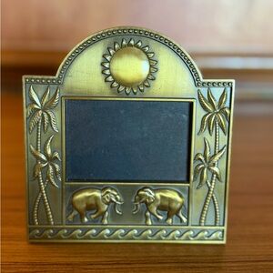 Fetco Antiqued Brass Palm Trees & Elephants Frame 2.5”x3.5” Photo-VTG